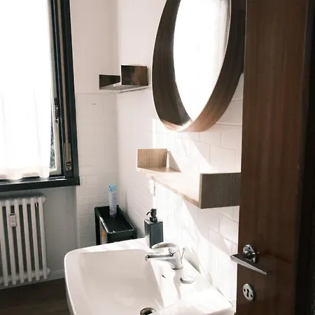 Studio With Lake And Montains Views Free Parking Luino Extérieur photo