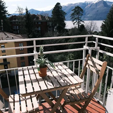 Studio With Lake And Montains Views Free Parking Luino Extérieur photo